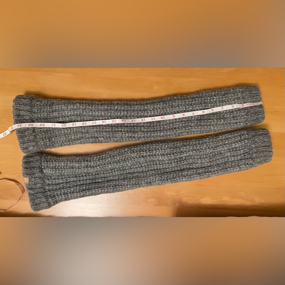 Grey wool Lunya leg warmers